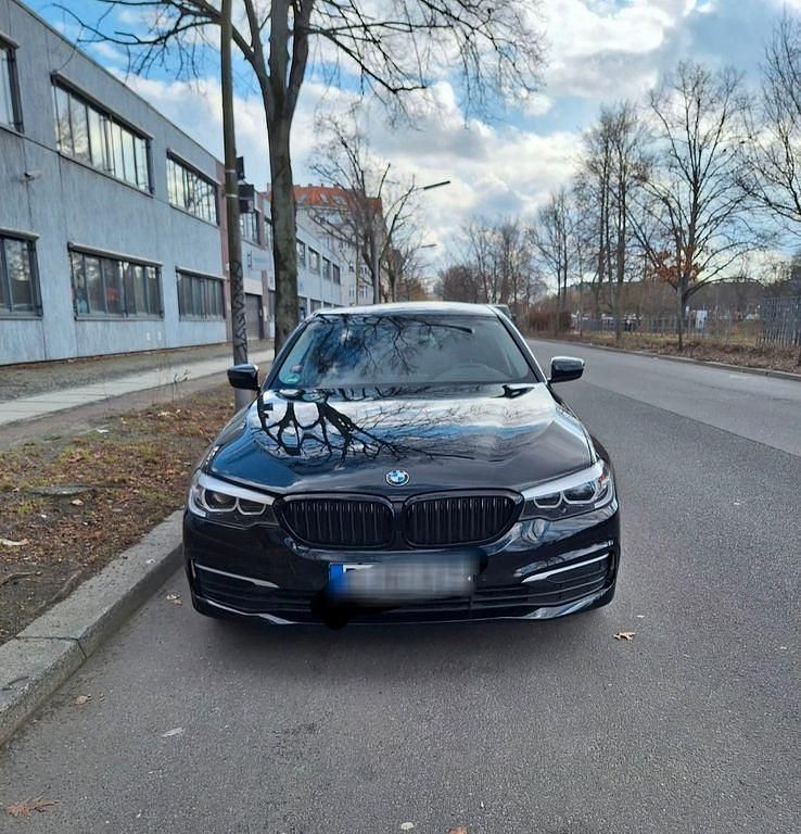 Gebraucht BMW 520 185 PS (136 kW) 2018 Schwarz Limousine