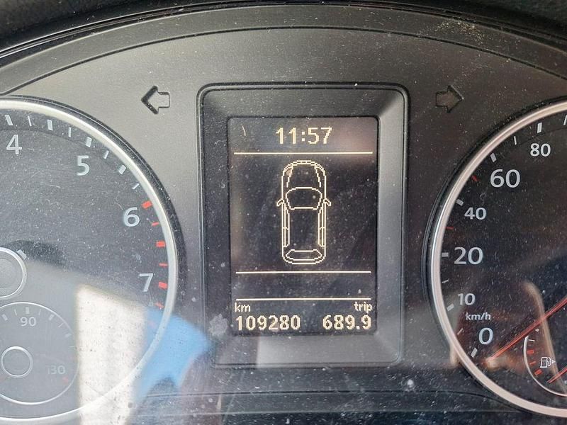 Gebraucht VW Tiguan Freestyle 122 PS (89 kW) 2011 Schwarz SUV