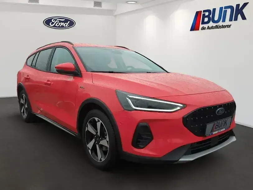 Gebraucht Ford Focus Active X 155 PS (114 kW) 2024 Race red Limousine