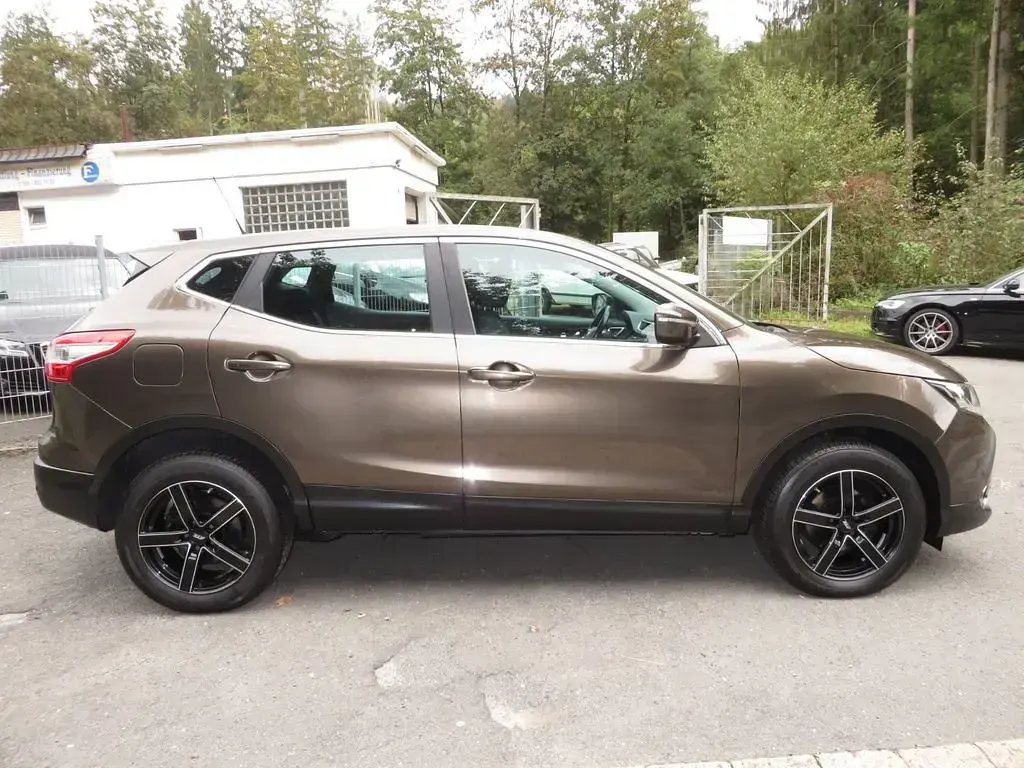 Gebraucht Nissan Qashqai Acenta 131 PS (96 kW) 2014 SUV