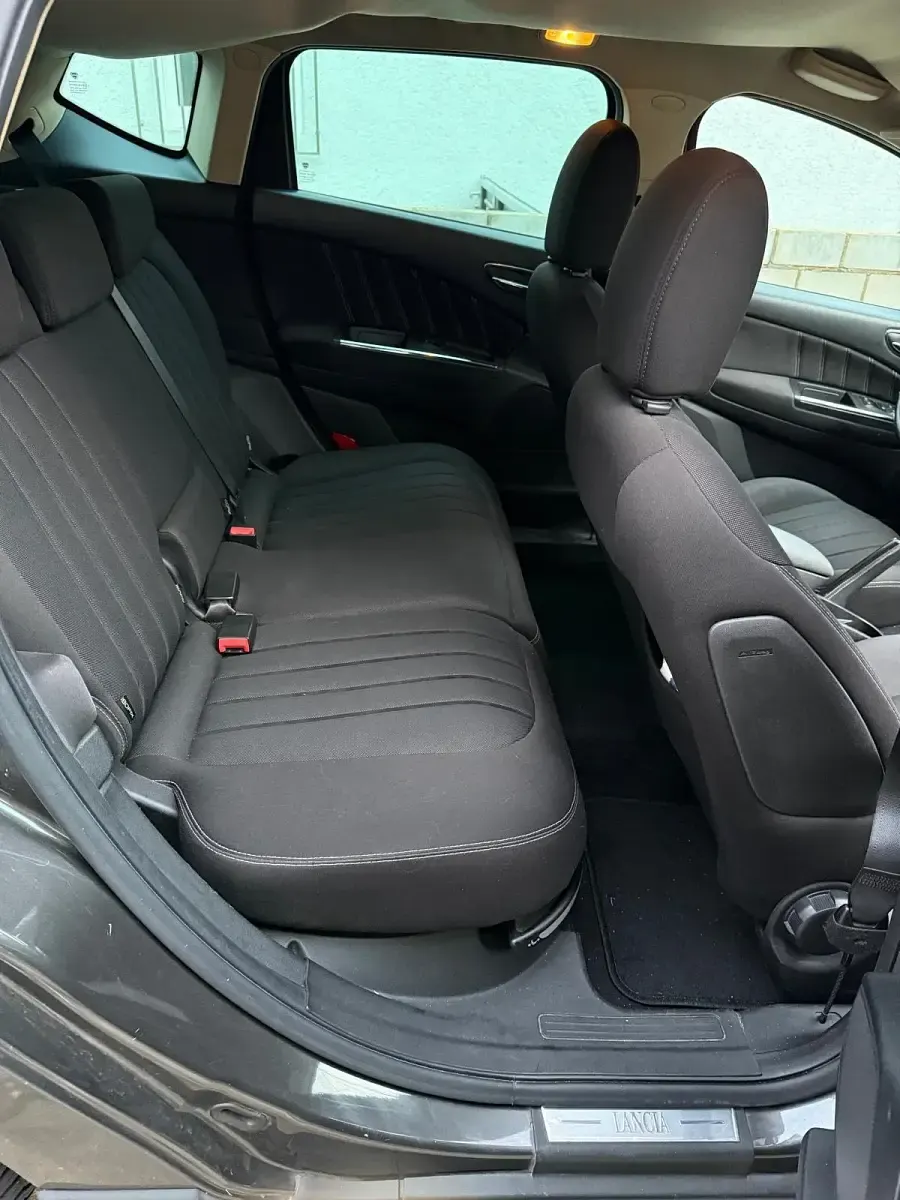Gebraucht Lancia Delta 120 PS (88 kW) 2008 Grau Kleinwagen