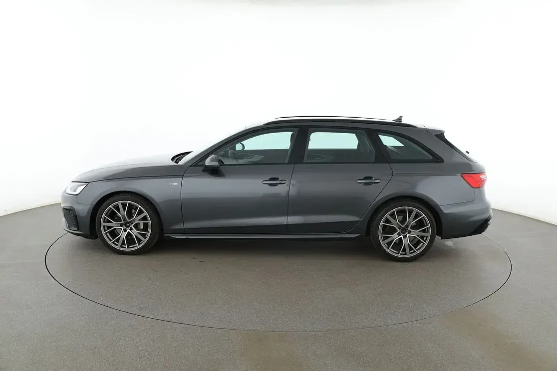Gebraucht Audi A4 S-Line 2020 Grau Kombi