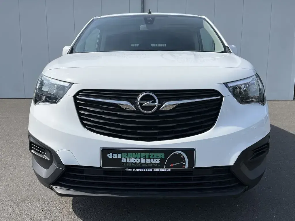 Gebraucht Opel Combo Edition 102 PS (75 kW) 2020 Jade weiss Van / Kleinbus