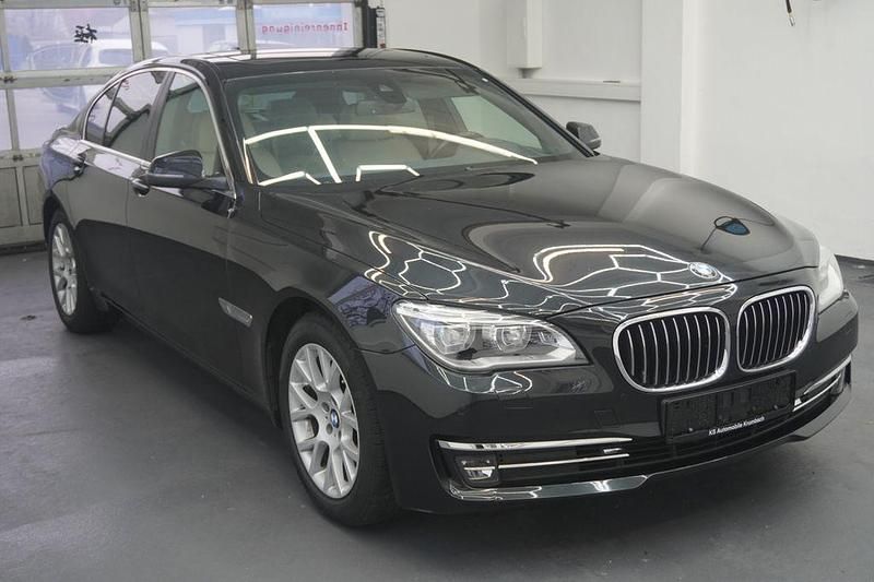 Gebraucht BMW 730 258 PS (189 kW) 2013 Schwarz Limousine