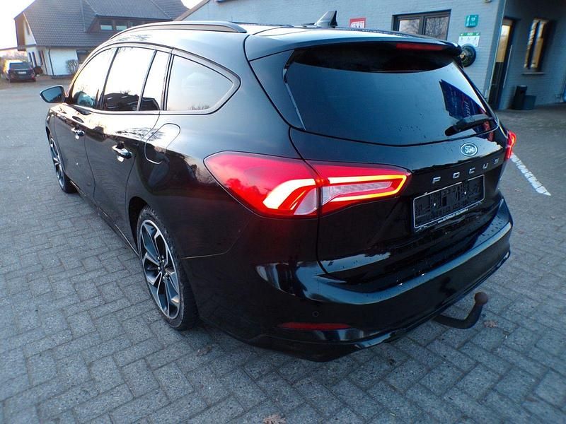Gebraucht Ford Focus ST-Line 182 PS (133 kW) 2019 Schwarz Kombi