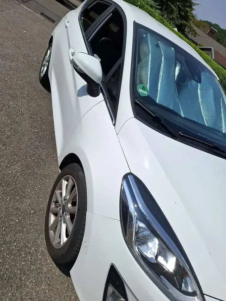 Gebraucht Ford Fiesta Titanium 101 PS (74 kW) 2018 Kleinwagen