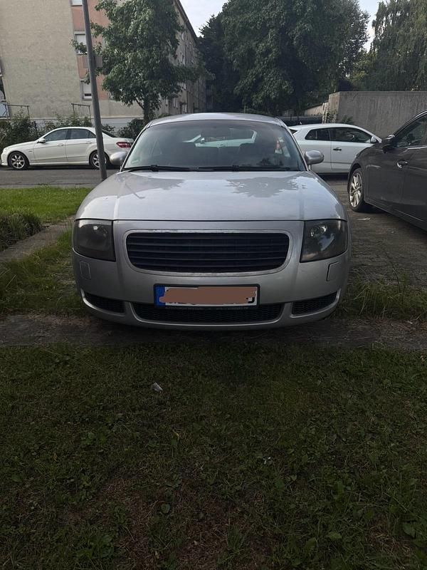 Silber Gebraucht 1998 Audi TT Comfort Coupé | 4.000 € (Fairer Preis) - Bild 1/4