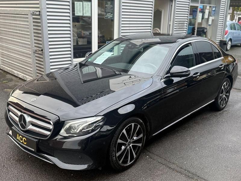 Gebraucht Mercedes E400 333 PS (244 kW) 2018 Schwarz Limousine