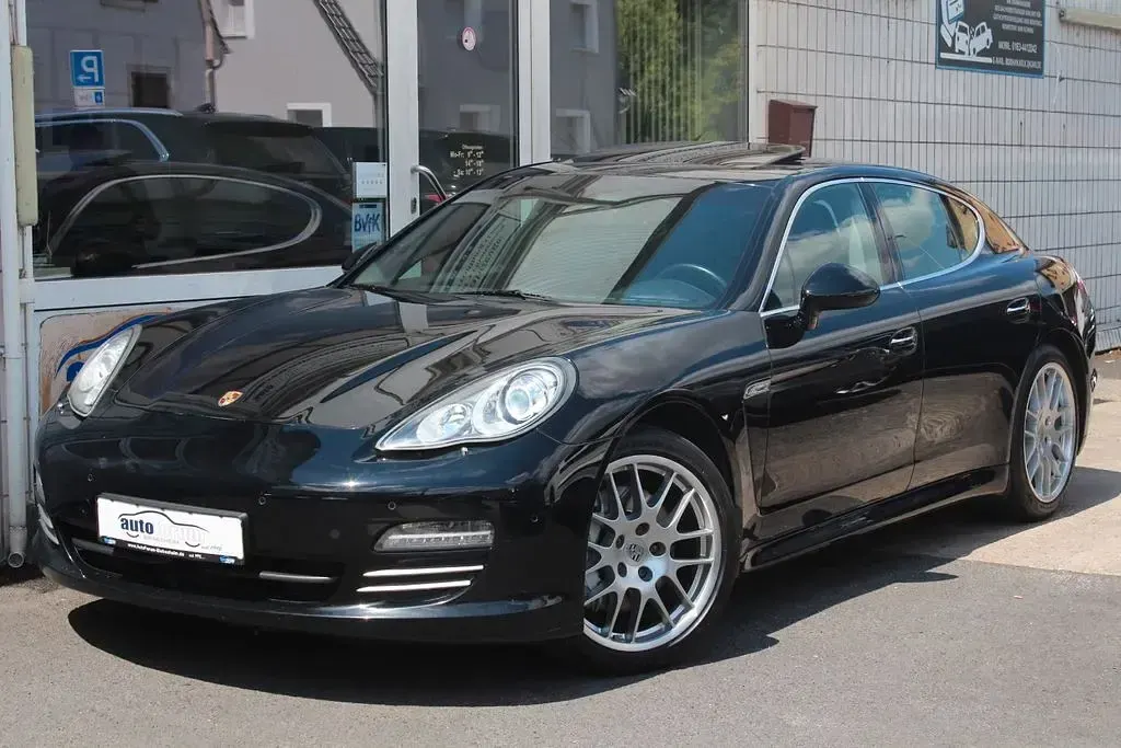 Gebraucht Porsche Panamera 4S 400 PS (294 kW) 2013 Schwarz Kleinwagen