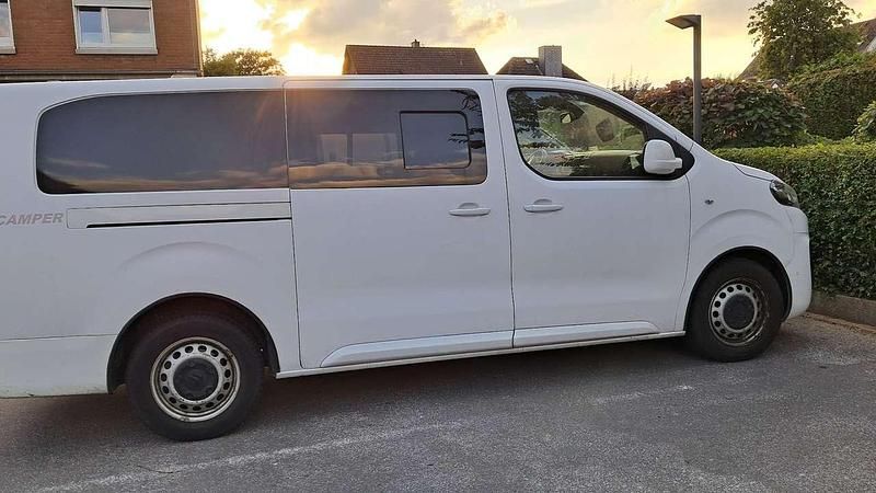 Gebraucht 2017 Citroën Jumpy Exclusive Van / Kleinbus | 26.600 € - Bild 1/4