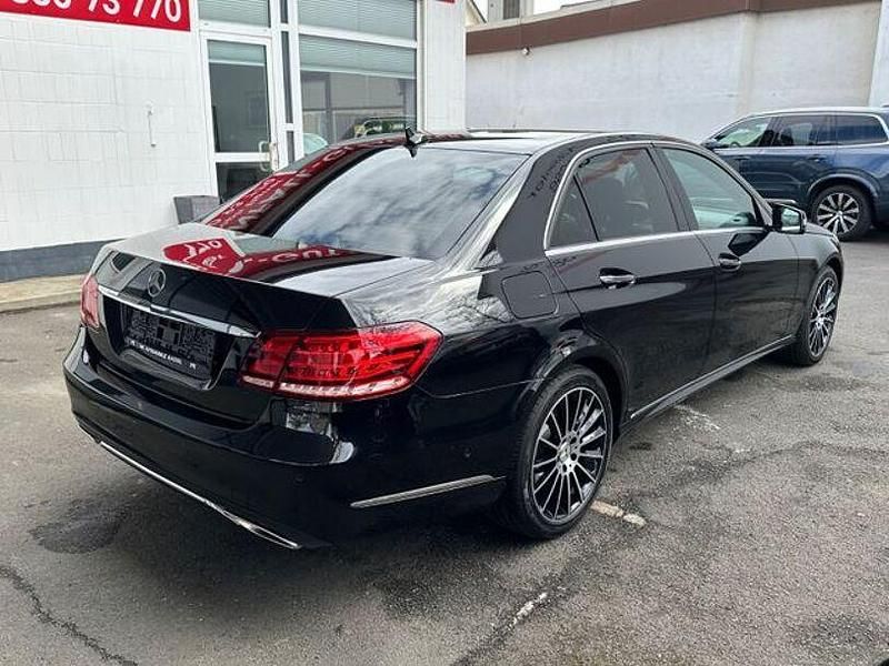 Gebraucht Mercedes E200 184 PS (135 kW) 2015 Schwarz Limousine