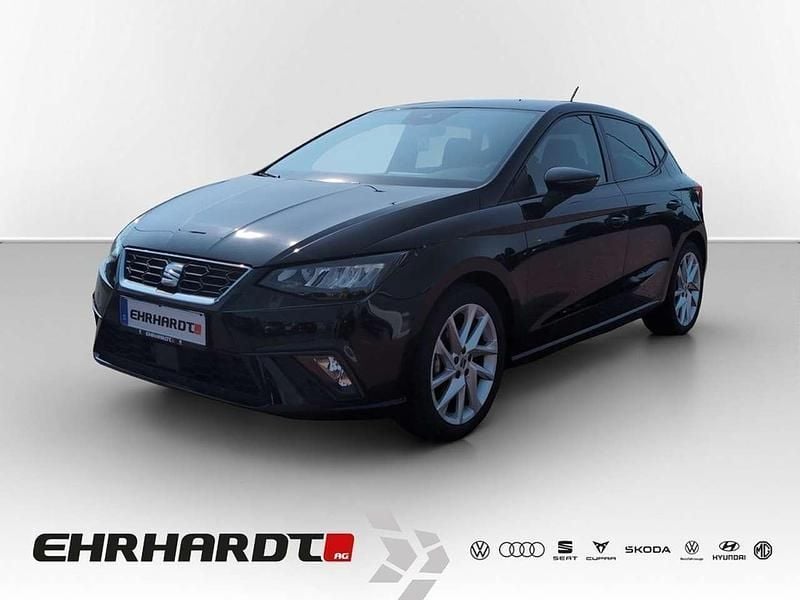 Midnight schwarz metallic Gebraucht 2024 Seat Ibiza FR Kleinwagen | 17.990 € (Fairer Preis) - Bild 1/3