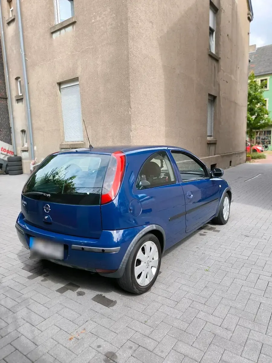 Second-hand Opel Corsa 60 CP (44 kW) 2004 Albastru Hatchback