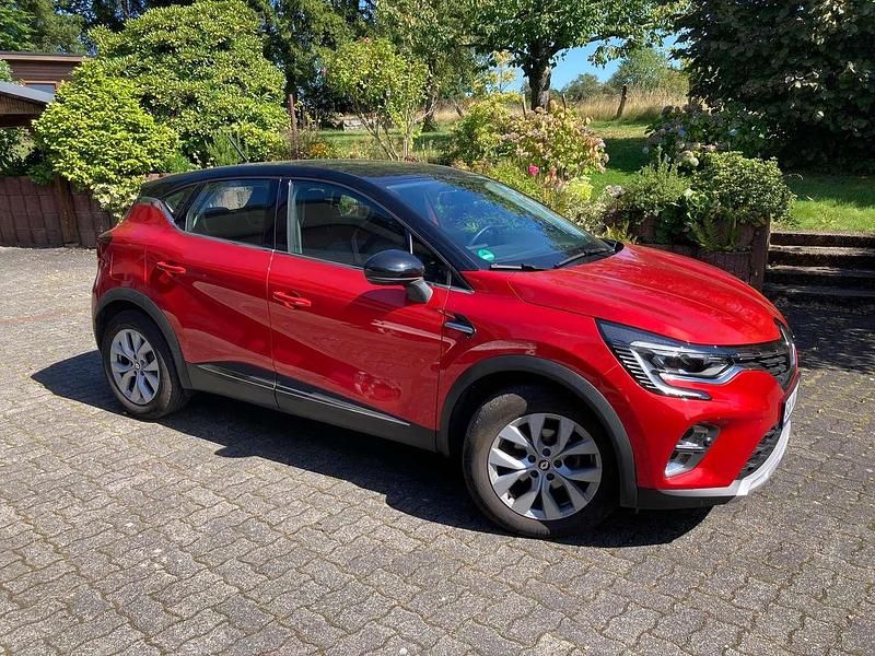 Rot Gebraucht 2022 Renault Captur Intens SUV | 18.400 € (Guter Preis) - Bild 1/4