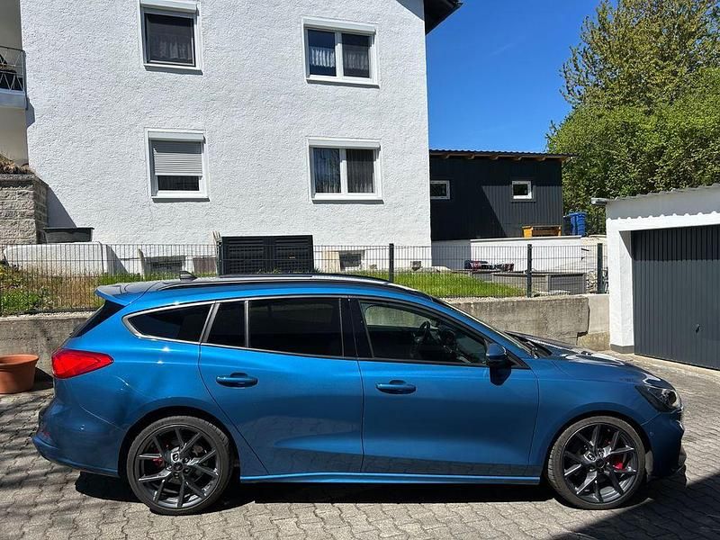 Gebraucht Ford Focus Performance Edition 280 PS (205 kW) 2021 Blau Limousine