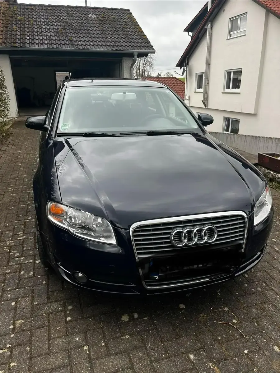 Second-hand Audi A4 102 CP (75 kW) 2007 Albastru Berlinǎ