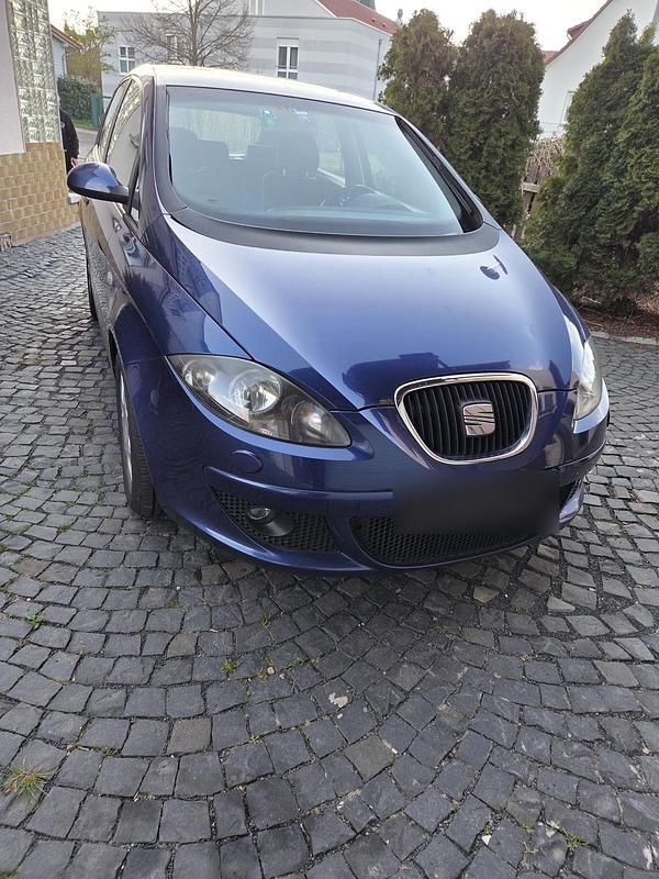 Second-hand Seat Altea 2004 Albastru Monovolum