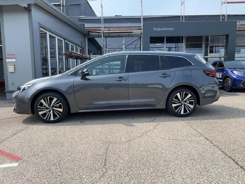 Neu Toyota Corolla 196 PS (144 kW) 2025 Marlingrau Limousine