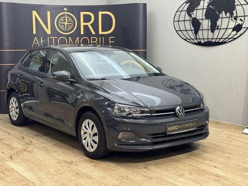 Gebraucht VW Polo Comfortline 90 PS (66 kW) 2021 Uranograu Limousine