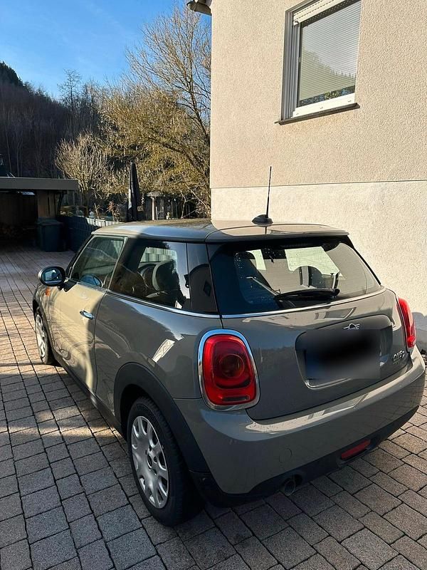 Gebraucht Mini One D 95 PS (69 kW) 2018 Grau Kleinwagen