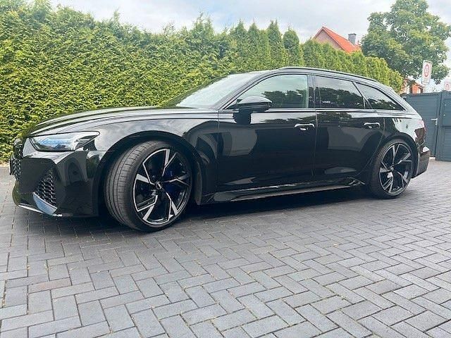Schwarz Gebraucht 2020 Audi RS6 Ambiente Kombi | 82.000 € (Etwas zu teuer) - Bild 1/4