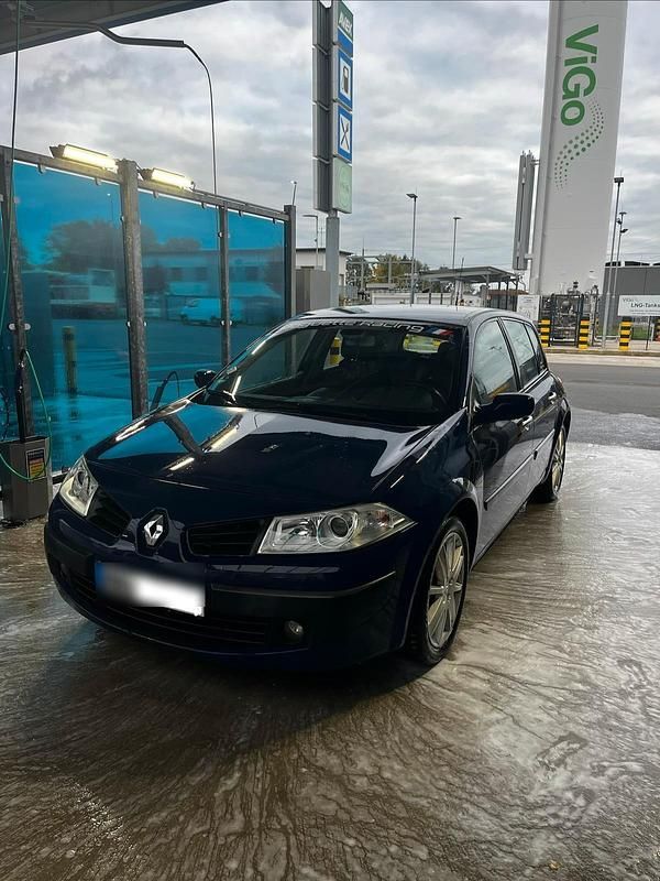 Blau Gebraucht 2008 Renault Mégane III Limousine | 2.500 € (Fairer Preis) - Bild 1/4