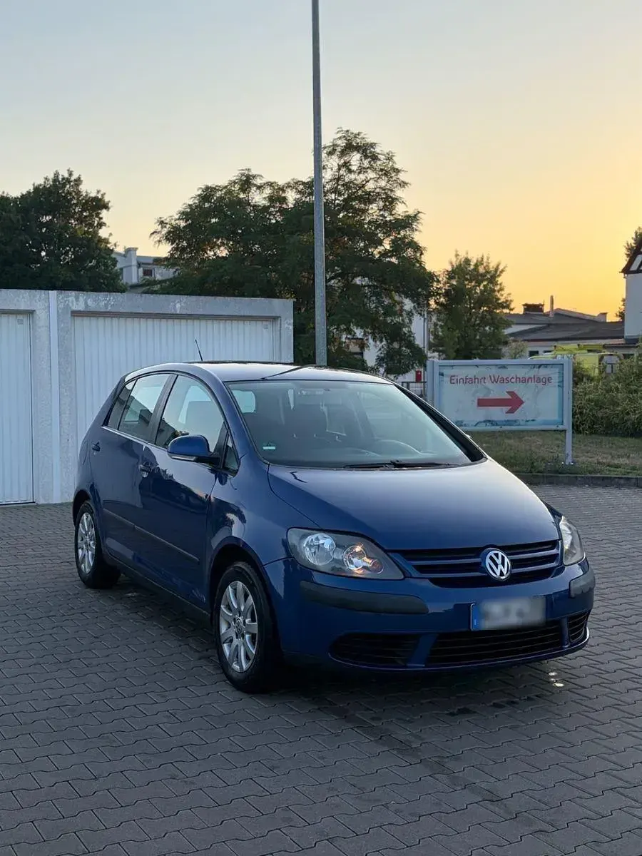 Gebraucht VW Golf V 103 PS (75 kW) 2005 Blau Kleinwagen