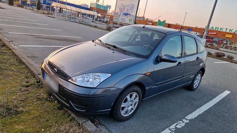 Gebraucht Ford Focus 102 PS (75 kW) 2003 Grau Coupé