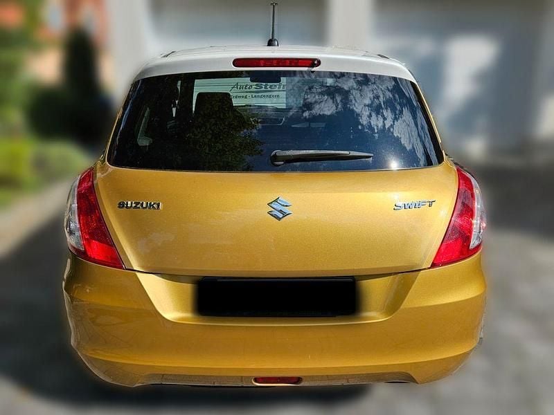 Gebraucht Suzuki Swift Comfort 94 PS (69 kW) 2015 Gelb Kleinwagen