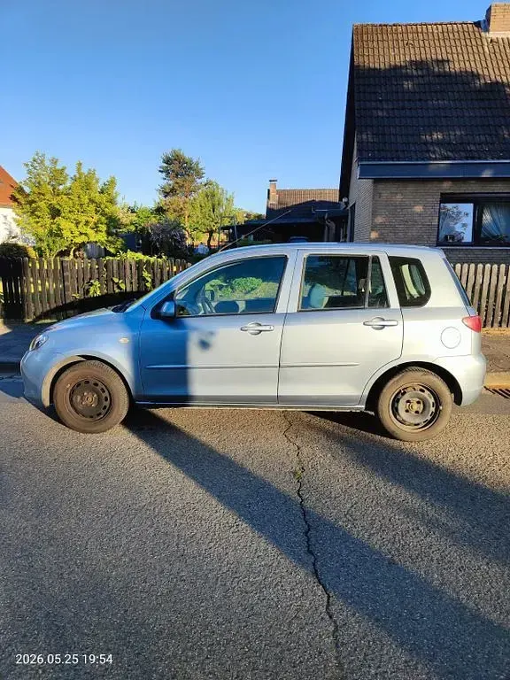 Gebraucht Mazda 2 80 PS (58 kW) 2005 Blau Kleinwagen