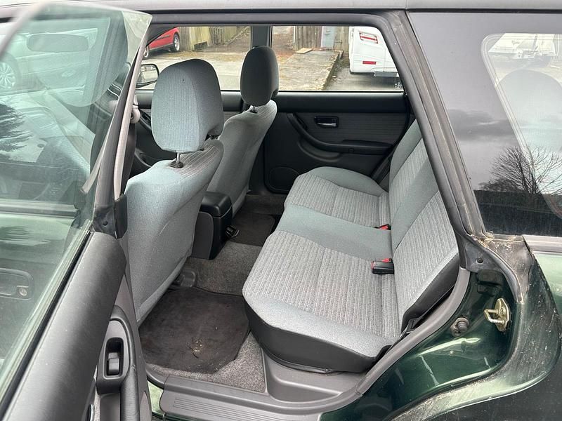 Gebraucht Subaru Legacy 125 PS (91 kW) 2000 Grün Kombi