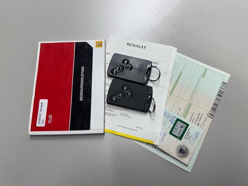 Gebraucht Renault Clio IV Dynamique 90 PS (66 kW) 2013 Schwarz Kleinwagen