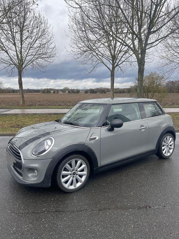 Gebraucht Mini ONE 102 PS (75 kW) 2019 Grau Kleinwagen
