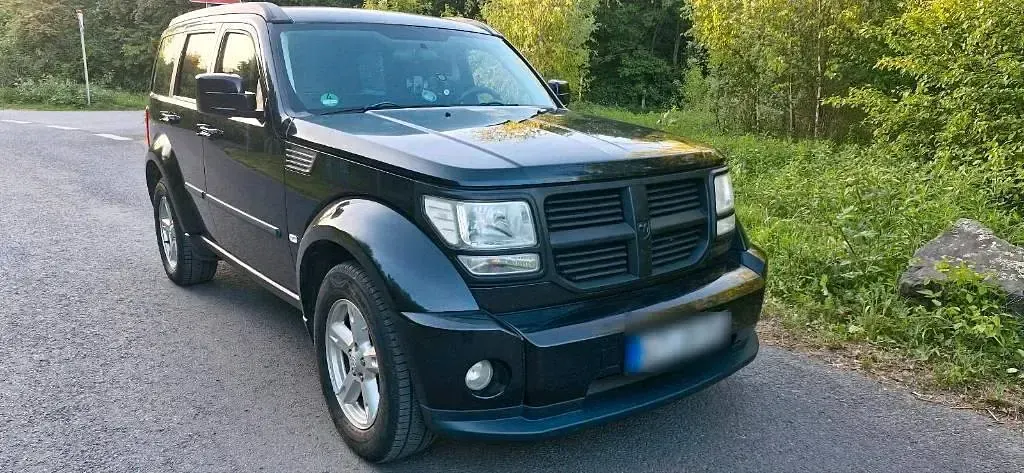 Gebraucht Dodge Nitro 177 PS (130 kW) 2009 Schwarz SUV