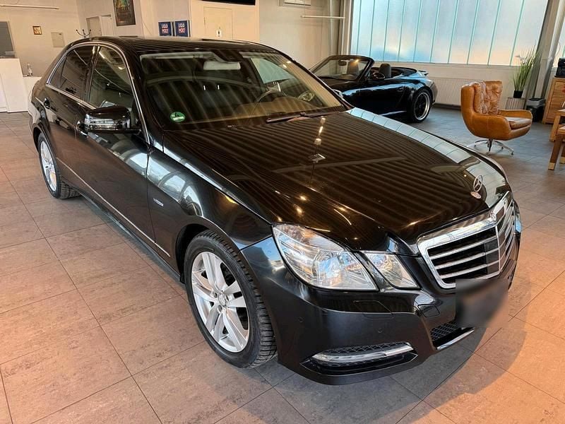 Gebraucht Mercedes 250 204 PS (150 kW) 2012 Schwarz Limousine