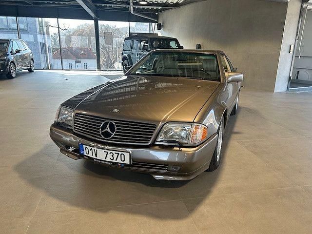 Gebraucht Mercedes SL500 326 PS (239 kW) 1990 Gold Cabrio