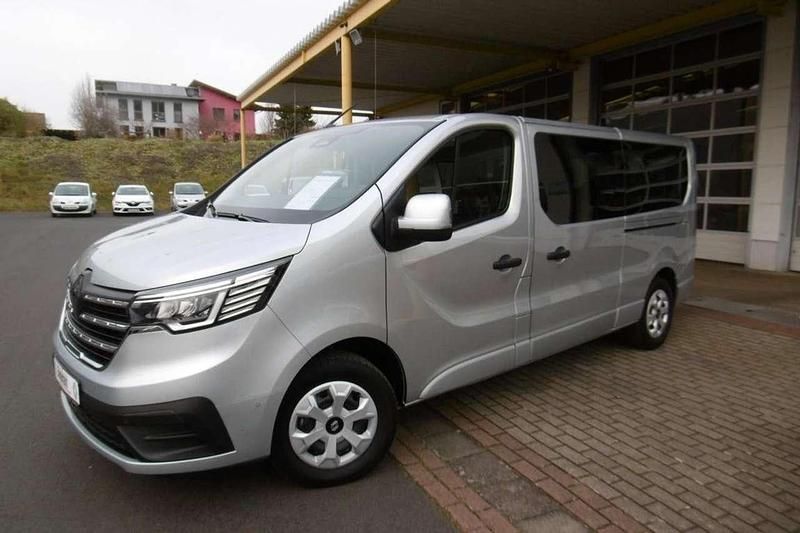 Gebraucht Renault Trafic Evolution 150 PS (110 kW) 2024 Highlandgrau Van / Kleinbus