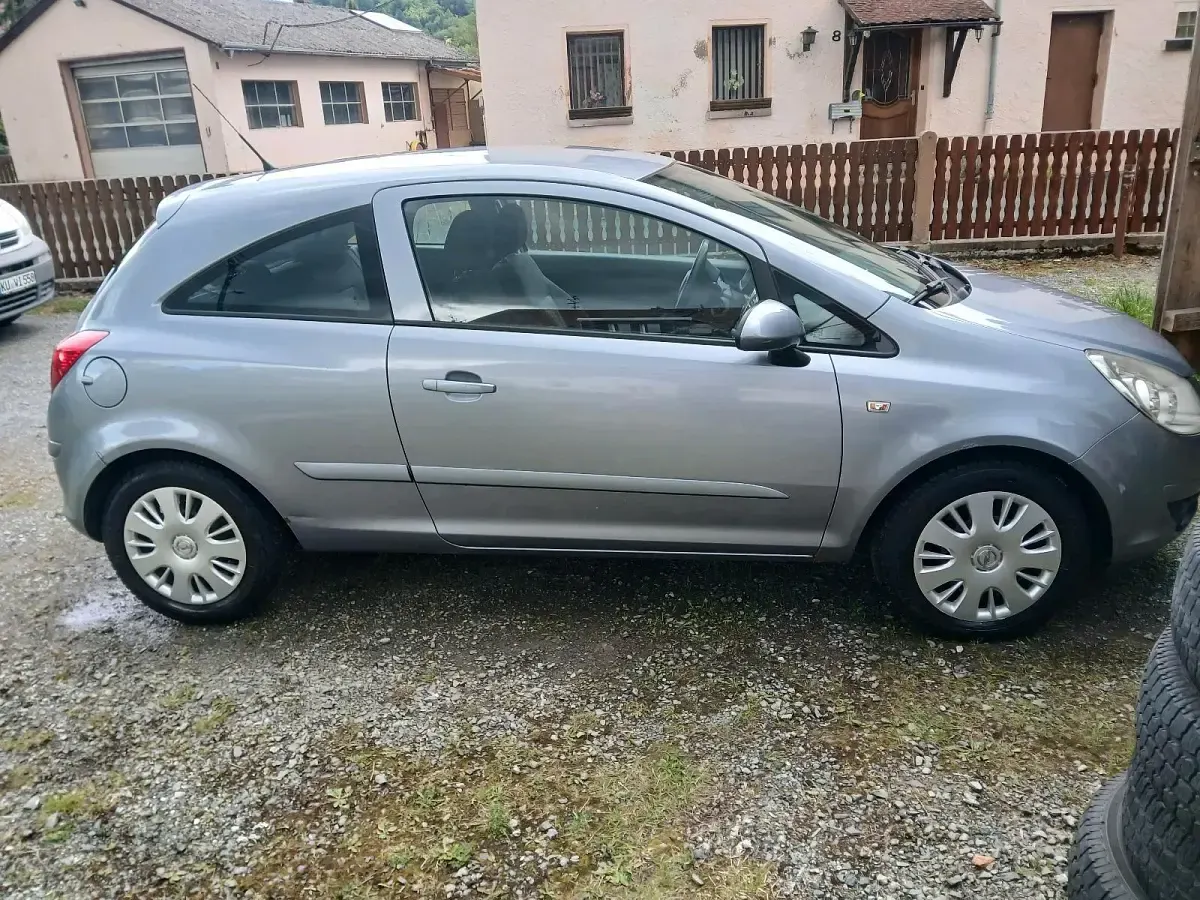 Gebraucht Opel Corsa 80 PS (58 kW) 2007 Grau Kleinwagen