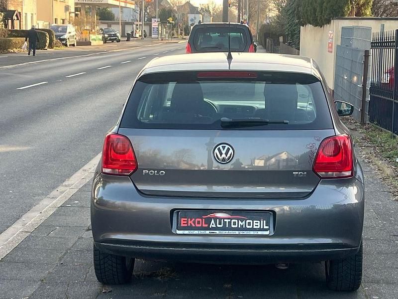 Gebraucht VW Polo Trendline 75 PS (55 kW) 2012 Grau Kleinwagen