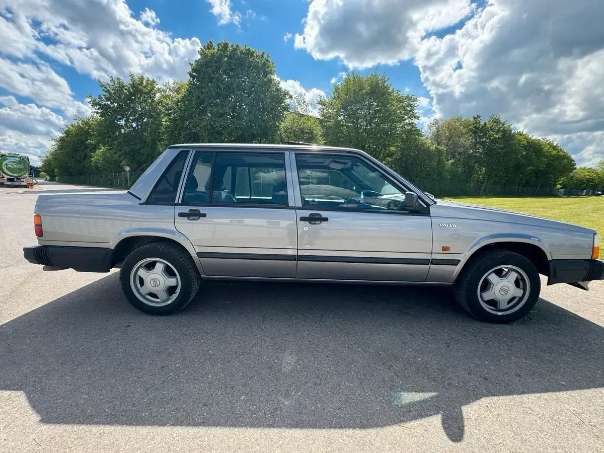 Gebraucht Volvo 740 155 PS (114 kW) 1987 Grau Limousine