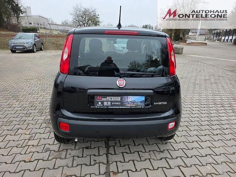 Neu Fiat Panda Icon 69 PS (50 kW) 2025 Schwarz Limousine