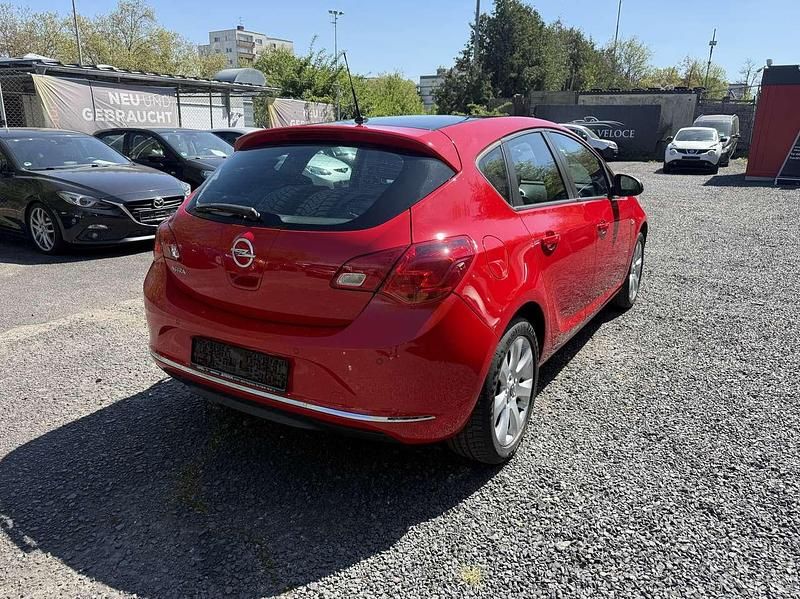 Brugt Opel Astra Style 116 HK (85 kW) 2015 Rød Hatchback