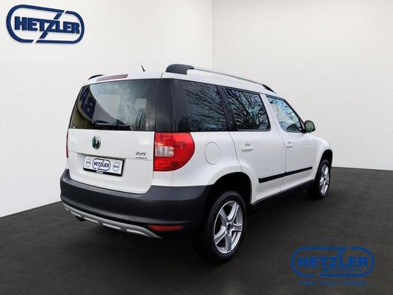 Gebraucht Skoda Yeti Easy 105 PS (77 kW) 2012 Weiß SUV