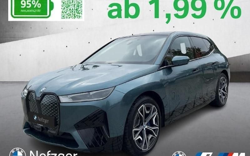 Blau Gebraucht 2023 BMW iX Sport Line SUV | 62.400 € (Fairer Preis) - Bild 1/4