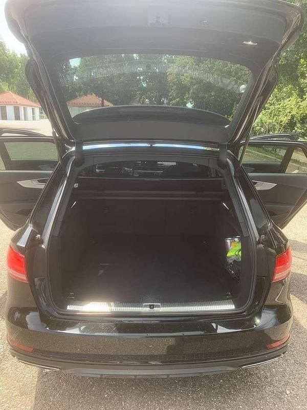 Gebraucht Audi A4 S-Line 150 PS (110 kW) 2019 Schwarz Kombi