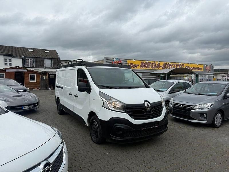 Gebraucht Renault Trafic Komfort 120 PS (88 kW) 2016 Weiß Van / Kleinbus