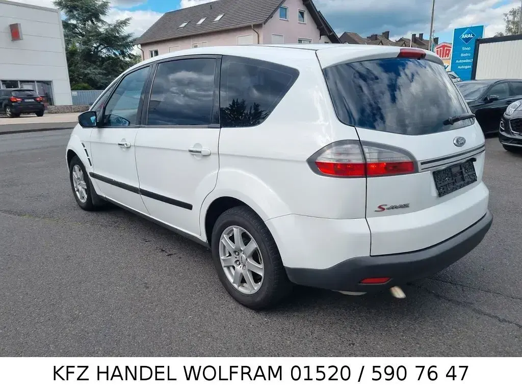 Gebraucht Ford S-MAX Titanium 116 PS (85 kW) 2009 Weiß Van / Kleinbus