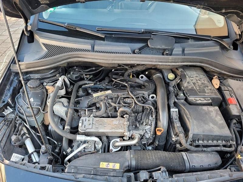 Gebraucht Mercedes B200 136 PS (100 kW) 2012 Schwarz Van / Kleinbus