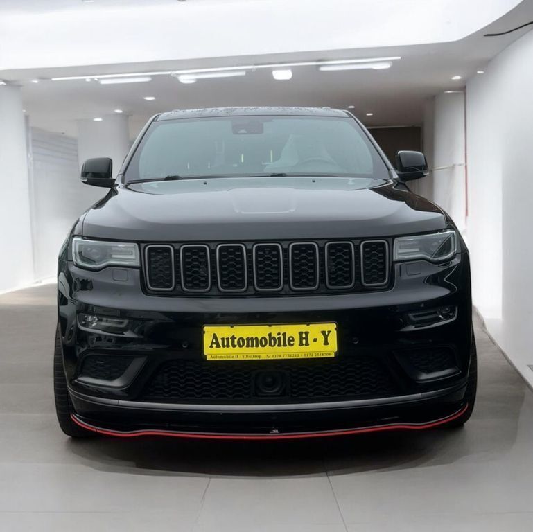 Schwarz Gebraucht 2018 Jeep Grand Cherokee Summit SUV | 33.333 € (Teuer) - Bild 1/4