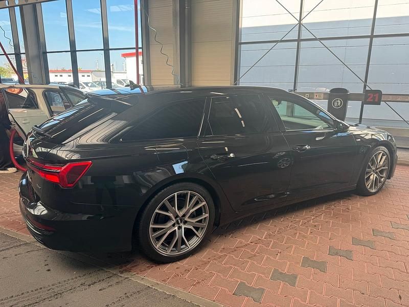 Second-hand Audi A6 S-Line 286 CP (210 kW) 2019 Negru Break